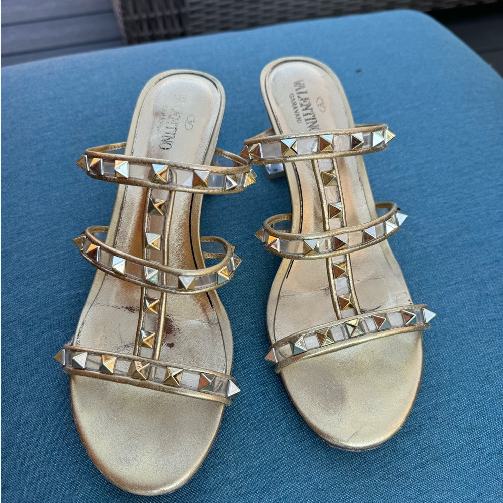 Rock Stud Metallic Gold and Clear Slides with Clear Block Heel– Chic & Iconic